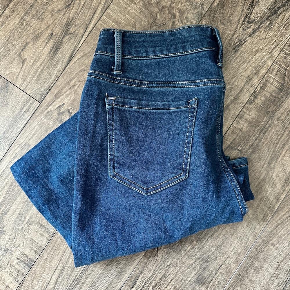Mid rise bootcut jeans
